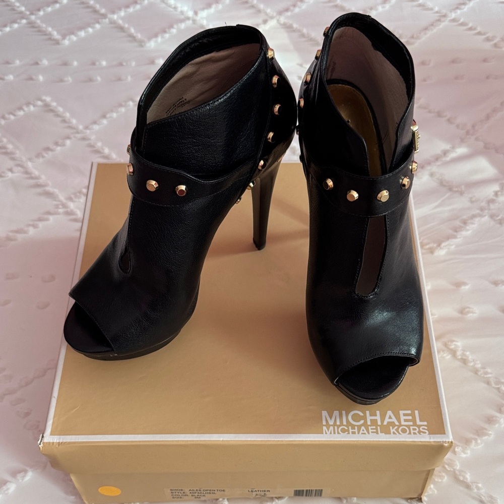 MICHAEL Michael Kors Alice Open Toe
